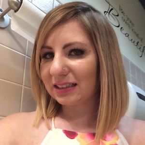 Meet your Posher, Caitie